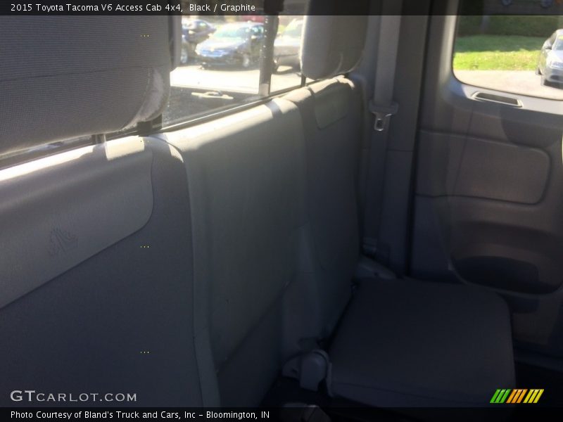 Black / Graphite 2015 Toyota Tacoma V6 Access Cab 4x4
