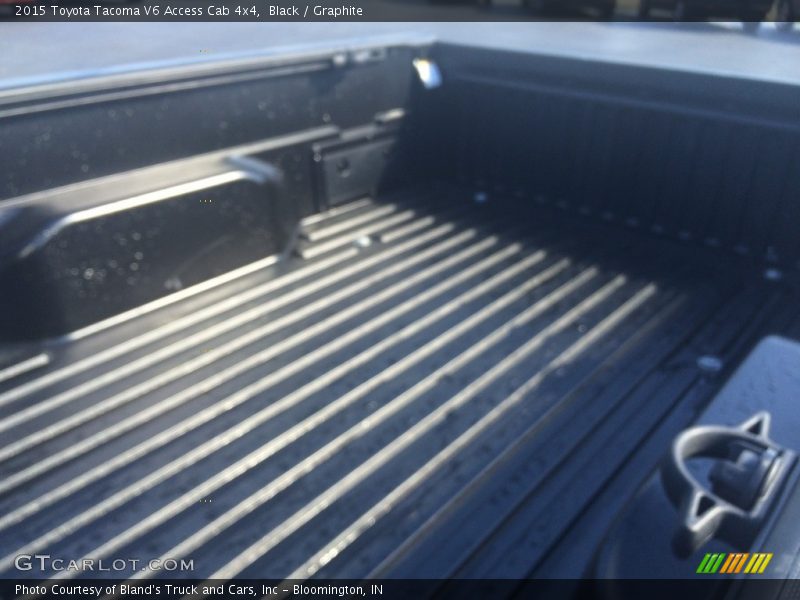 Black / Graphite 2015 Toyota Tacoma V6 Access Cab 4x4