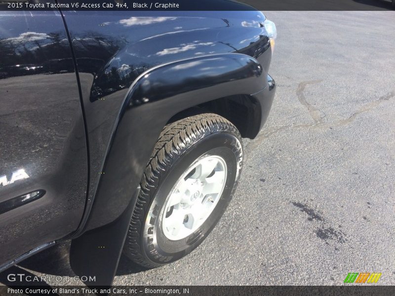 Black / Graphite 2015 Toyota Tacoma V6 Access Cab 4x4
