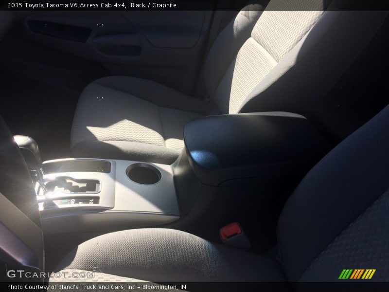 Black / Graphite 2015 Toyota Tacoma V6 Access Cab 4x4