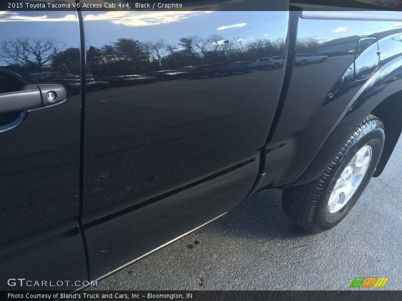 Black / Graphite 2015 Toyota Tacoma V6 Access Cab 4x4
