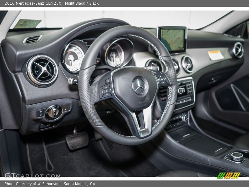 Night Black / Black 2016 Mercedes-Benz GLA 250