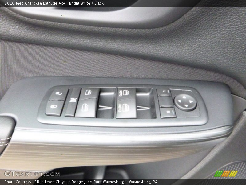 Bright White / Black 2016 Jeep Cherokee Latitude 4x4