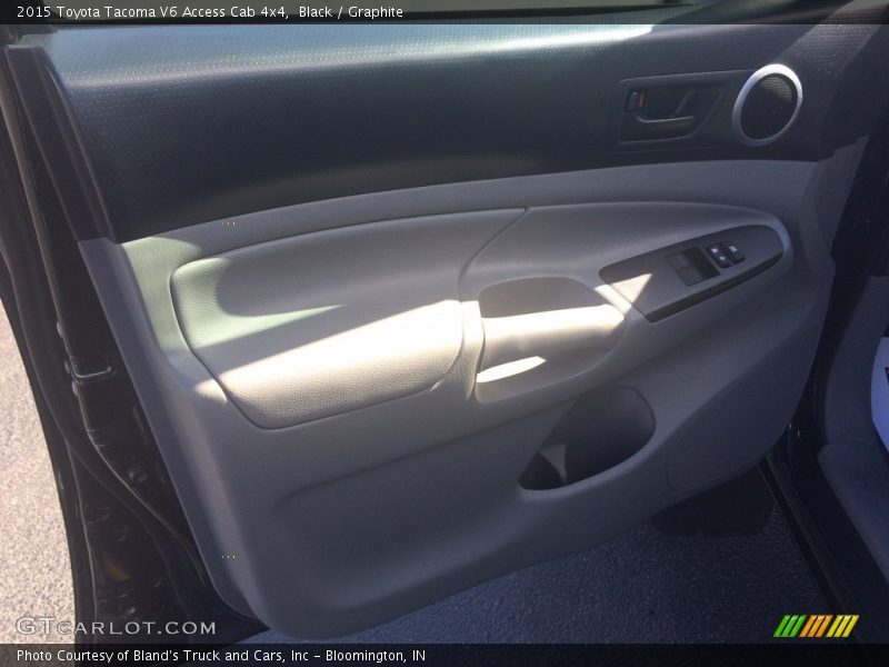 Black / Graphite 2015 Toyota Tacoma V6 Access Cab 4x4