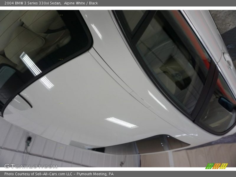 Alpine White / Black 2004 BMW 3 Series 330xi Sedan
