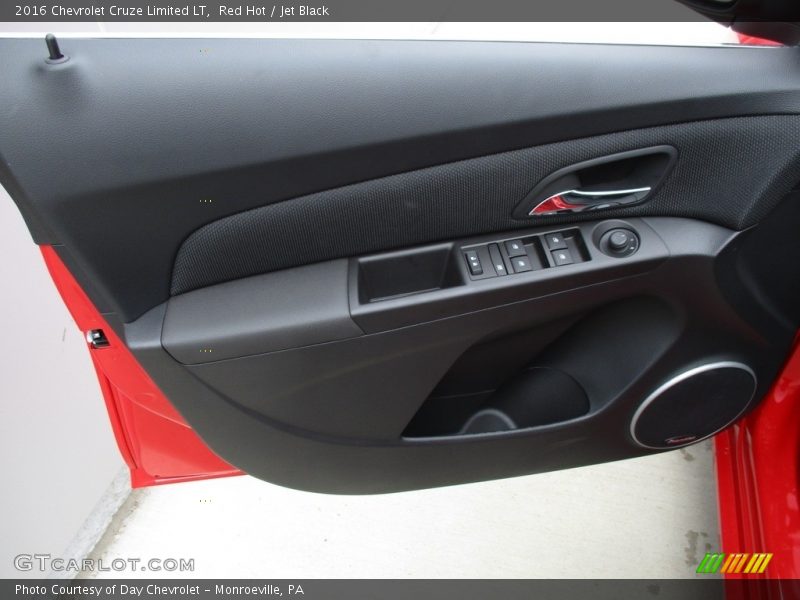Red Hot / Jet Black 2016 Chevrolet Cruze Limited LT