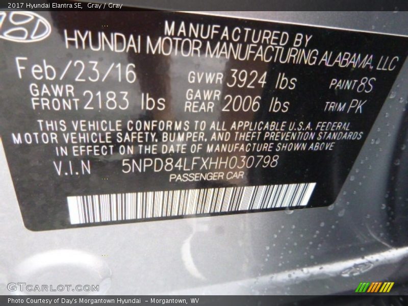 Gray / Gray 2017 Hyundai Elantra SE