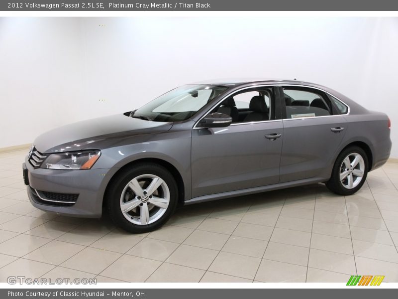 Platinum Gray Metallic / Titan Black 2012 Volkswagen Passat 2.5L SE