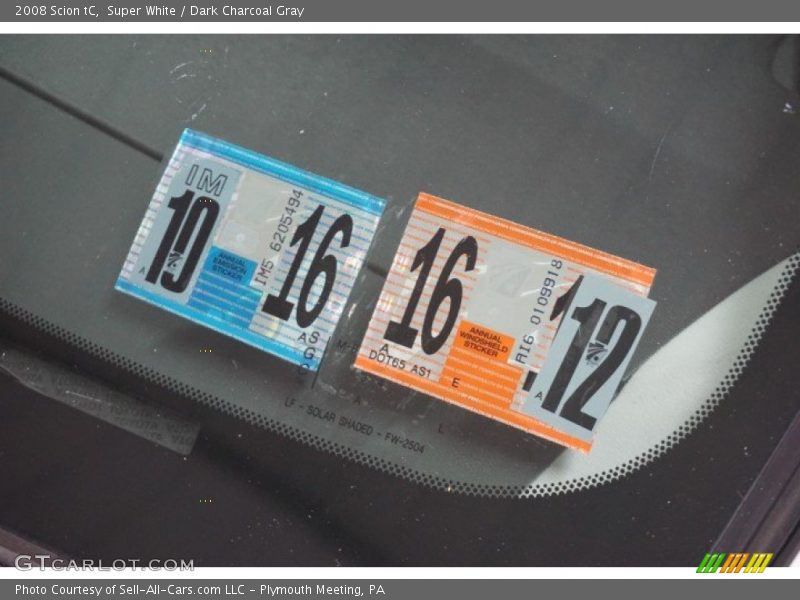 Super White / Dark Charcoal Gray 2008 Scion tC