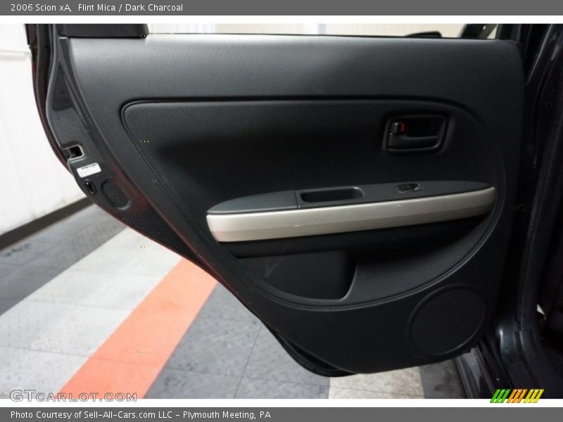 Flint Mica / Dark Charcoal 2006 Scion xA