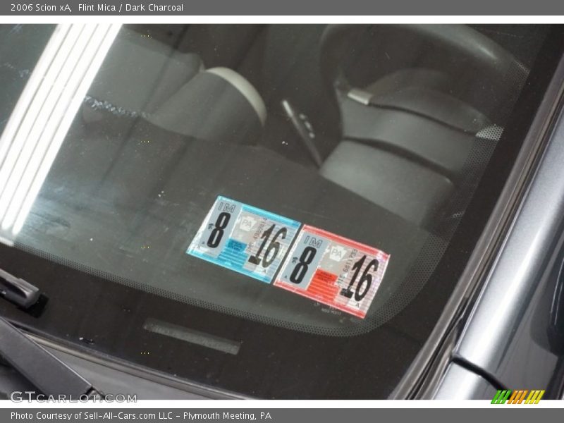Flint Mica / Dark Charcoal 2006 Scion xA