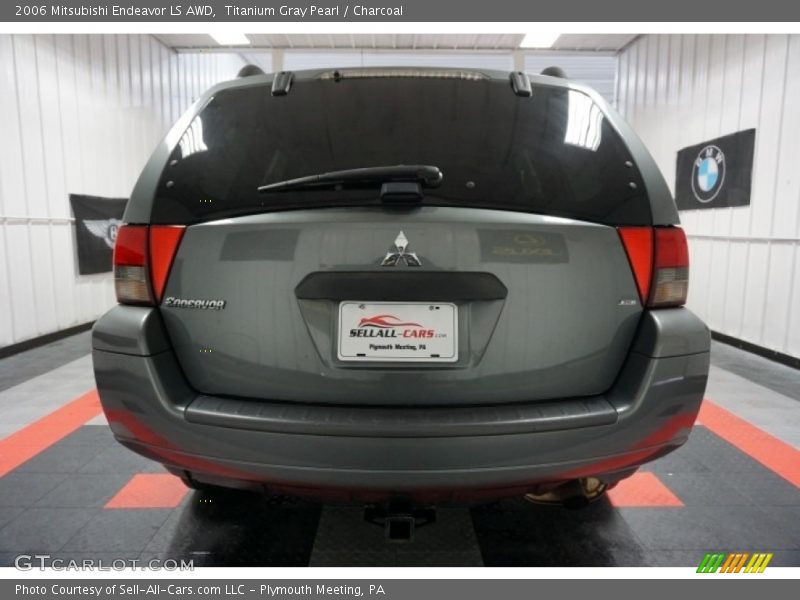 Titanium Gray Pearl / Charcoal 2006 Mitsubishi Endeavor LS AWD