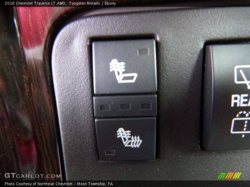 Tungsten Metallic / Ebony 2016 Chevrolet Traverse LT AWD