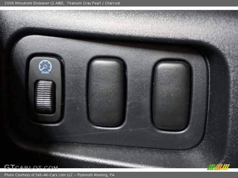 Titanium Gray Pearl / Charcoal 2006 Mitsubishi Endeavor LS AWD