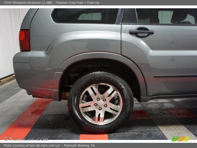 Titanium Gray Pearl / Charcoal 2006 Mitsubishi Endeavor LS AWD