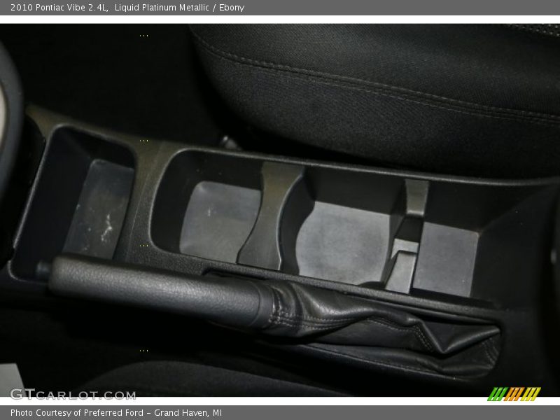 Liquid Platinum Metallic / Ebony 2010 Pontiac Vibe 2.4L