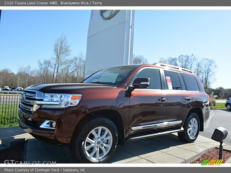 Brandywine Mica / Terra 2016 Toyota Land Cruiser 4WD