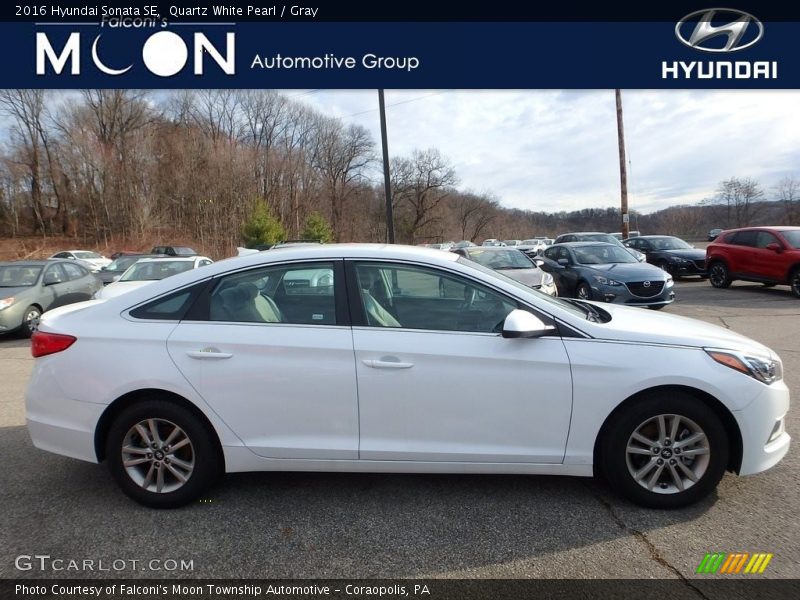 Quartz White Pearl / Gray 2016 Hyundai Sonata SE
