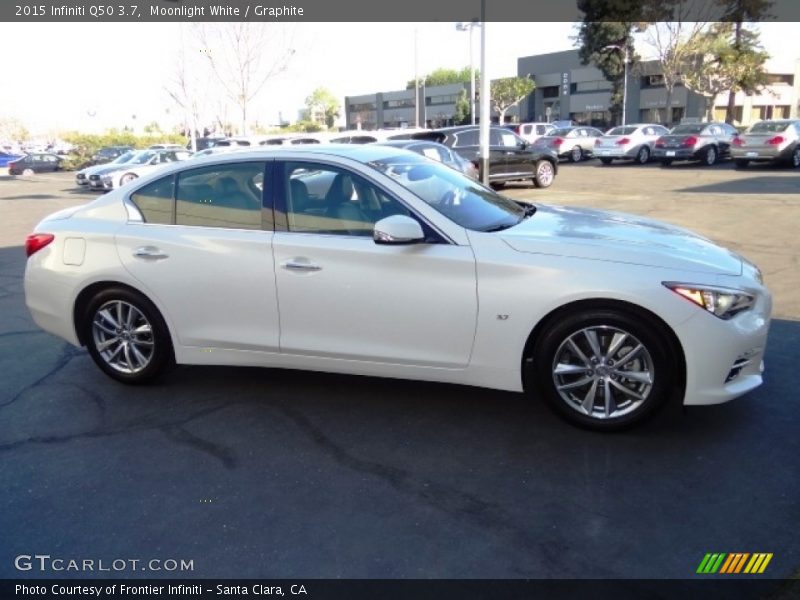 Moonlight White / Graphite 2015 Infiniti Q50 3.7