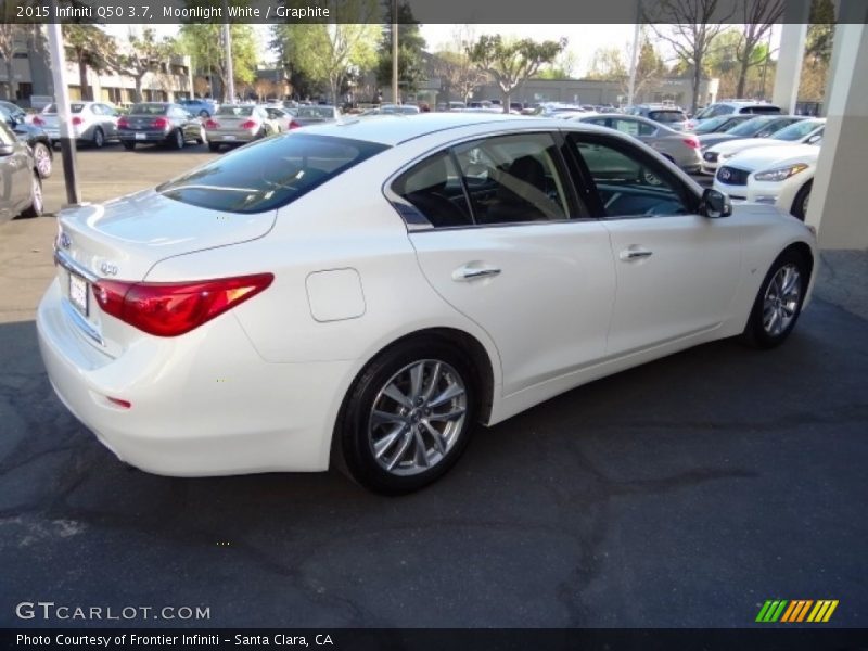 Moonlight White / Graphite 2015 Infiniti Q50 3.7