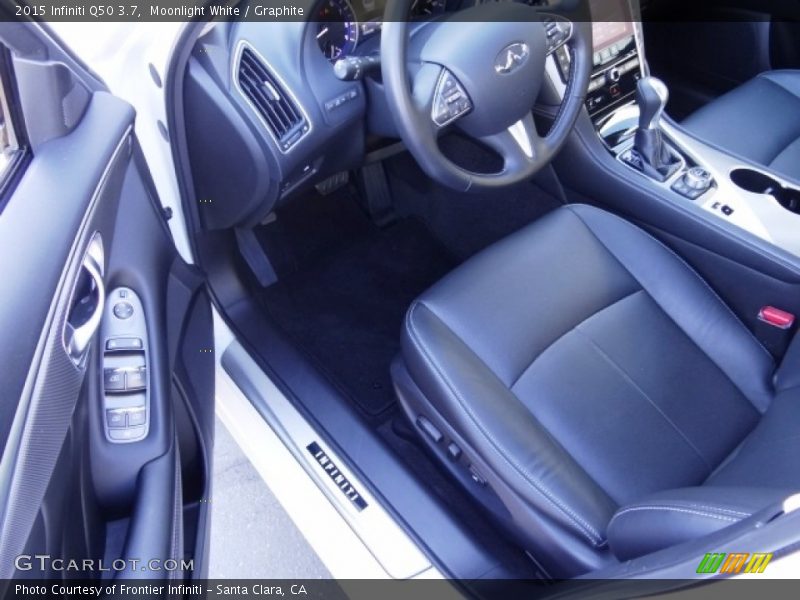 Moonlight White / Graphite 2015 Infiniti Q50 3.7