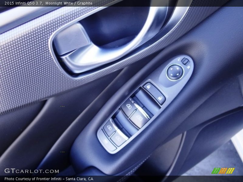 Moonlight White / Graphite 2015 Infiniti Q50 3.7