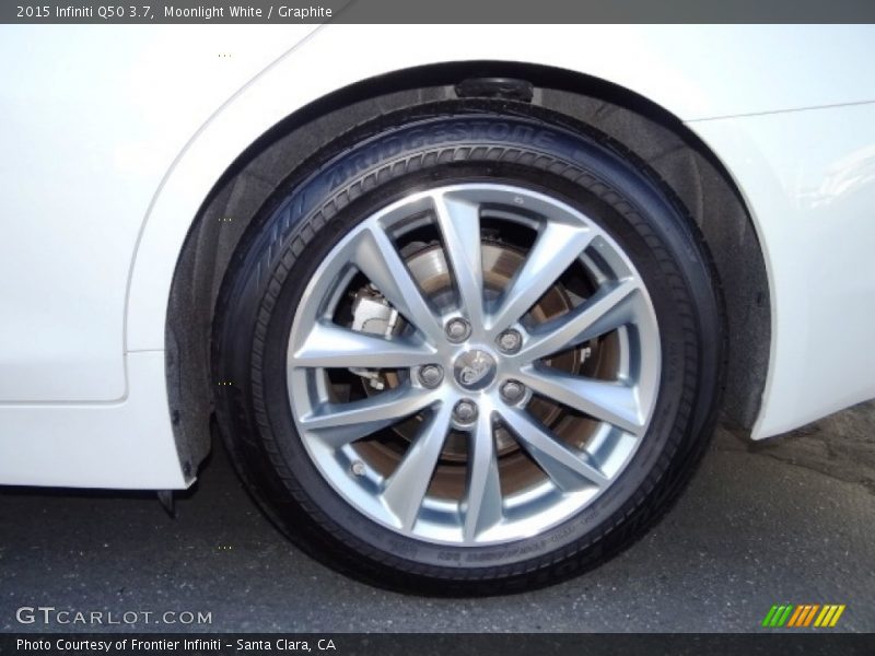 Moonlight White / Graphite 2015 Infiniti Q50 3.7