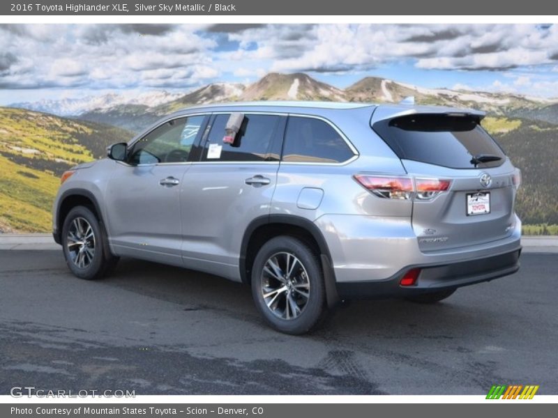 Silver Sky Metallic / Black 2016 Toyota Highlander XLE