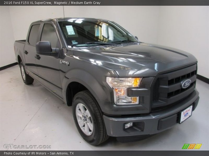 Magnetic / Medium Earth Gray 2016 Ford F150 XL SuperCrew