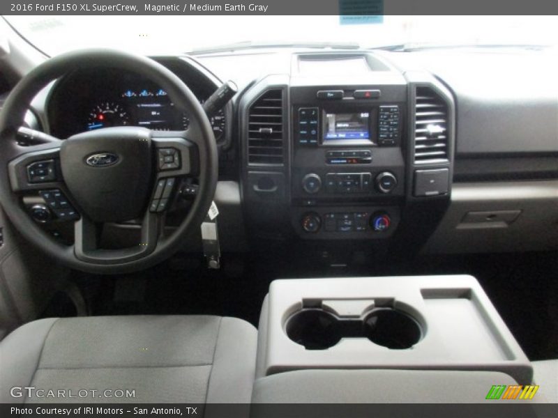Magnetic / Medium Earth Gray 2016 Ford F150 XL SuperCrew