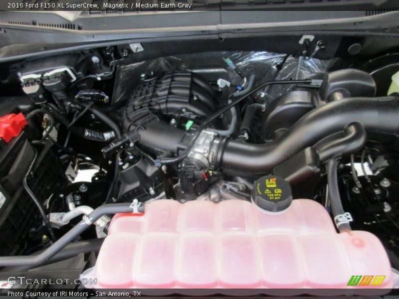 Magnetic / Medium Earth Gray 2016 Ford F150 XL SuperCrew