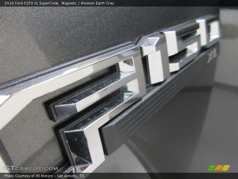 Magnetic / Medium Earth Gray 2016 Ford F150 XL SuperCrew