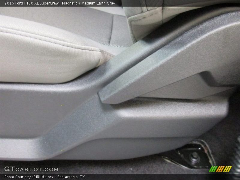 Magnetic / Medium Earth Gray 2016 Ford F150 XL SuperCrew