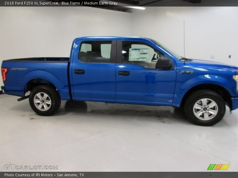 Blue Flame / Medium Earth Gray 2016 Ford F150 XL SuperCrew
