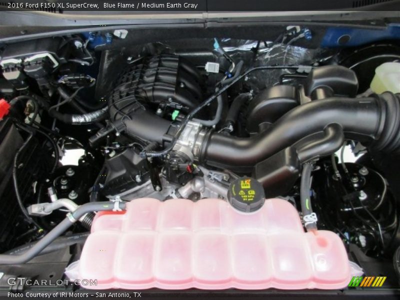 Blue Flame / Medium Earth Gray 2016 Ford F150 XL SuperCrew