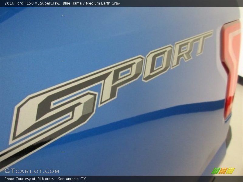 Blue Flame / Medium Earth Gray 2016 Ford F150 XL SuperCrew
