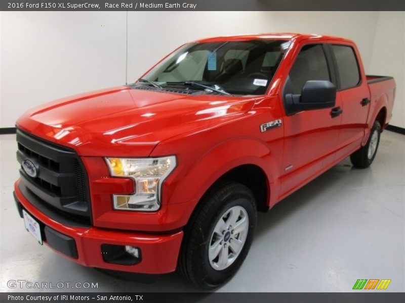 Race Red / Medium Earth Gray 2016 Ford F150 XL SuperCrew