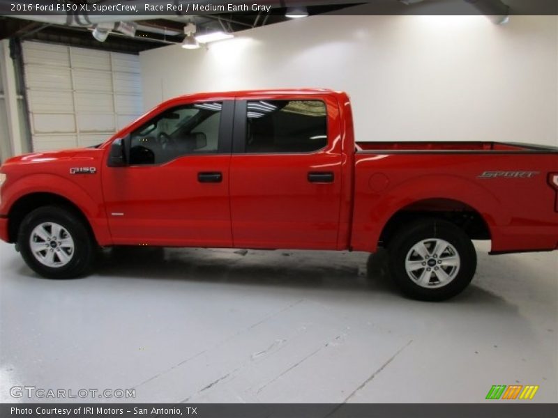 Race Red / Medium Earth Gray 2016 Ford F150 XL SuperCrew