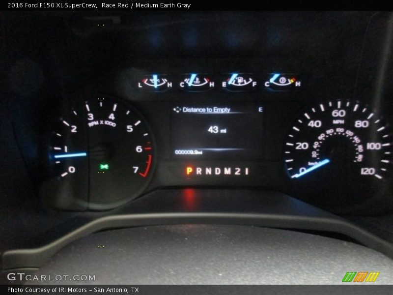 Race Red / Medium Earth Gray 2016 Ford F150 XL SuperCrew