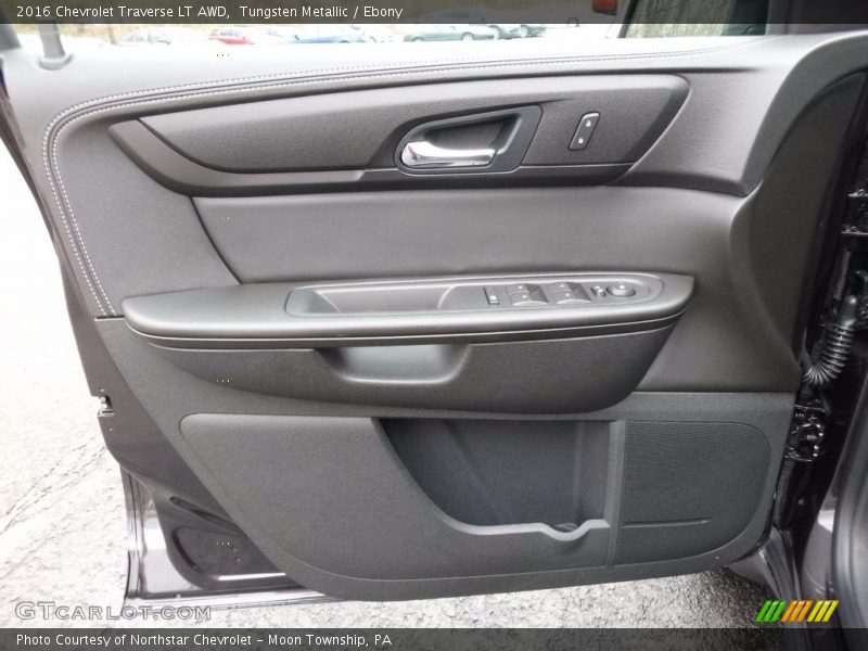 Tungsten Metallic / Ebony 2016 Chevrolet Traverse LT AWD