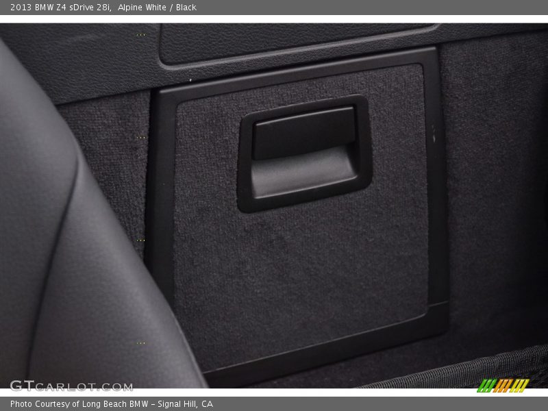 Alpine White / Black 2013 BMW Z4 sDrive 28i