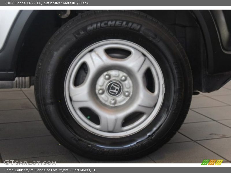 Satin Silver Metallic / Black 2004 Honda CR-V LX