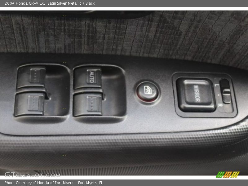 Satin Silver Metallic / Black 2004 Honda CR-V LX