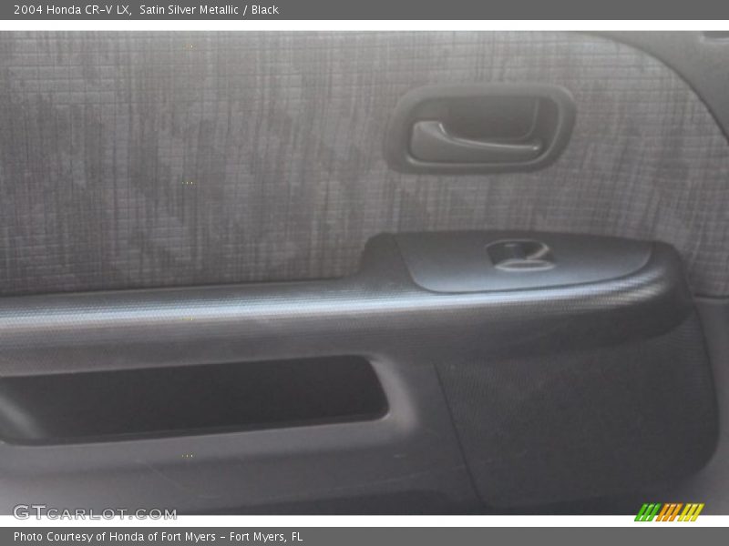 Satin Silver Metallic / Black 2004 Honda CR-V LX