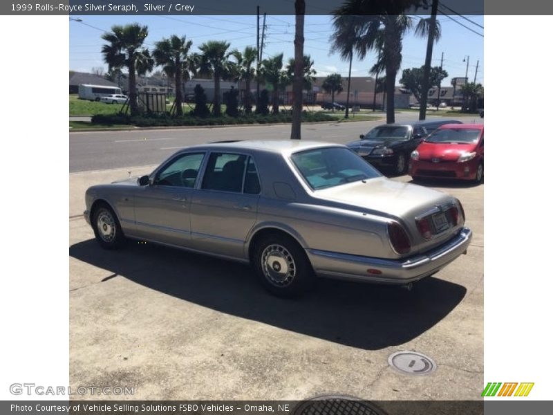 Silver / Grey 1999 Rolls-Royce Silver Seraph
