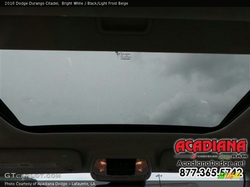 Bright White / Black/Light Frost Beige 2016 Dodge Durango Citadel