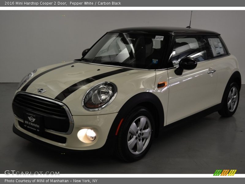 Pepper White / Carbon Black 2016 Mini Hardtop Cooper 2 Door