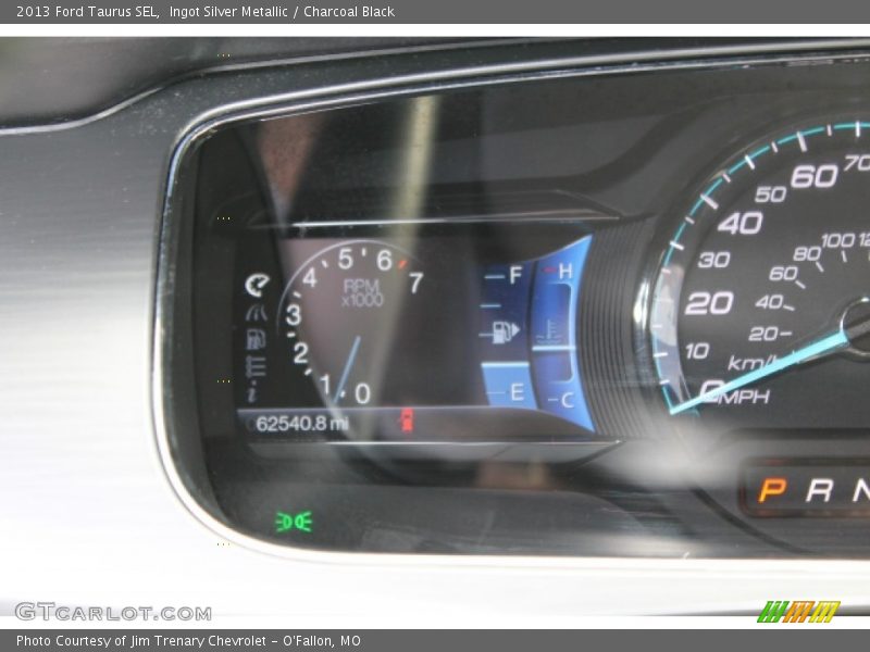 Ingot Silver Metallic / Charcoal Black 2013 Ford Taurus SEL