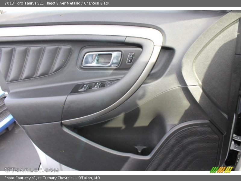 Ingot Silver Metallic / Charcoal Black 2013 Ford Taurus SEL