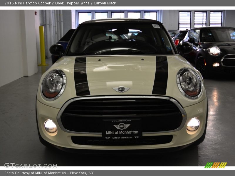 Pepper White / Carbon Black 2016 Mini Hardtop Cooper 2 Door